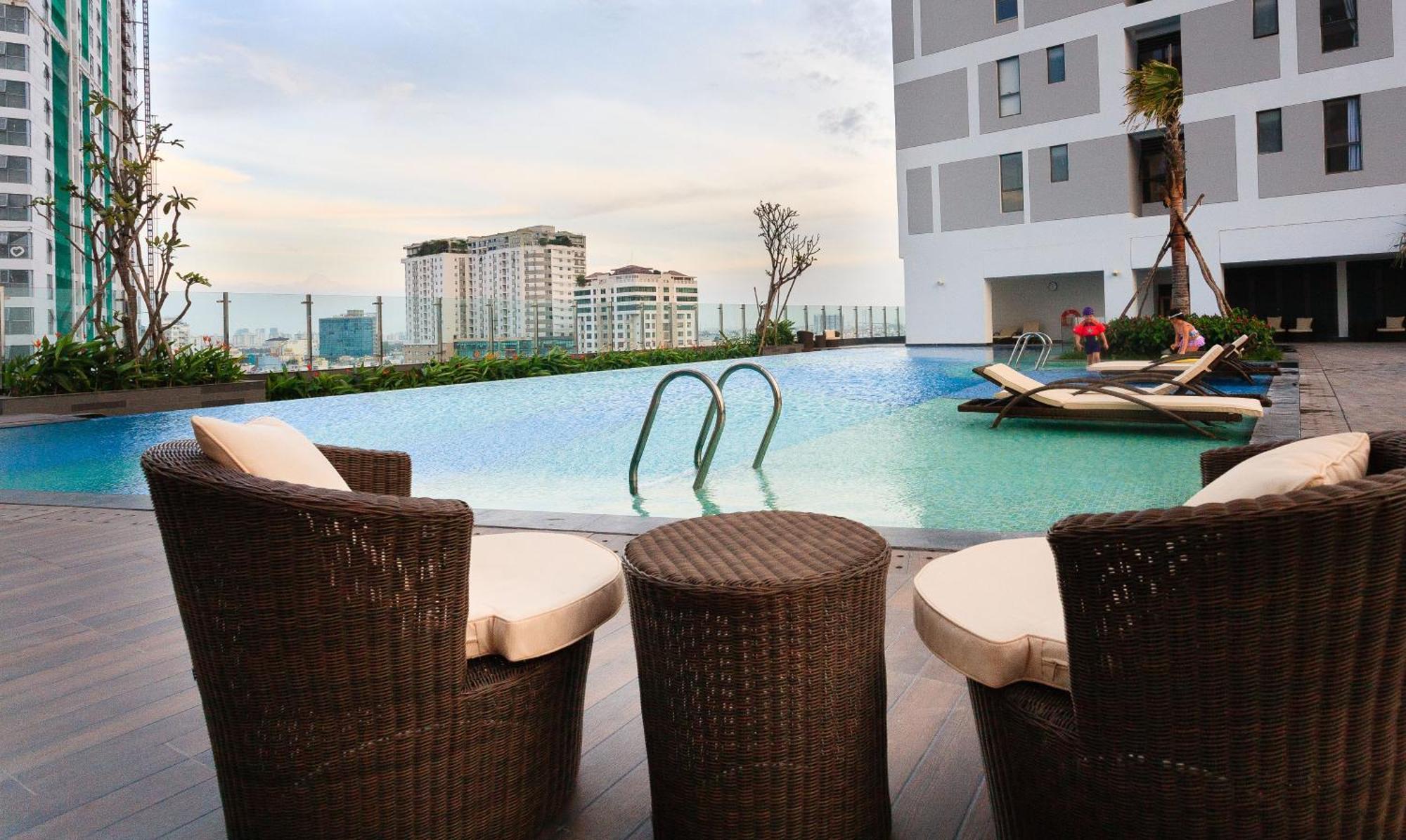 Cbd Rivergate- Infinity Pool Signature 胡志明市 外观 照片
